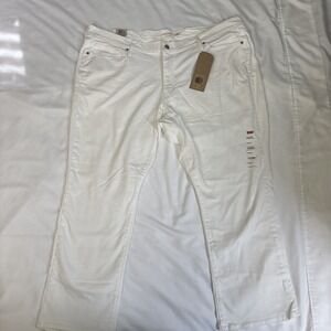 NEW Levi's Women's Plus Size Classic Straight Jeans Mid Rise SZ 24W M‎ white NWT